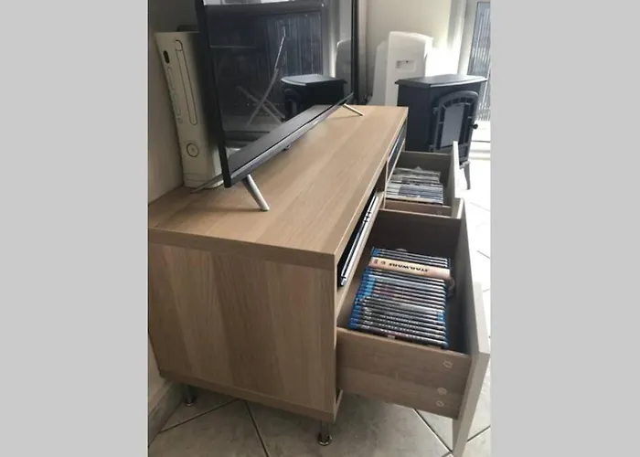 Le Bois - Calme, Verdure, Terrains De Tennis אנסי